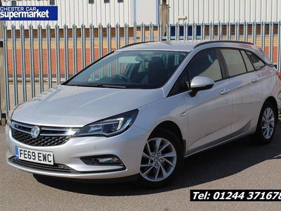 Used Vauxhall Astra Design Edition 136 HP (100 kW) 2019 Silver Estate