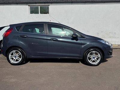 Used Ford Fiesta Zetec 105 HP (77 kW) 2015 Hatchback