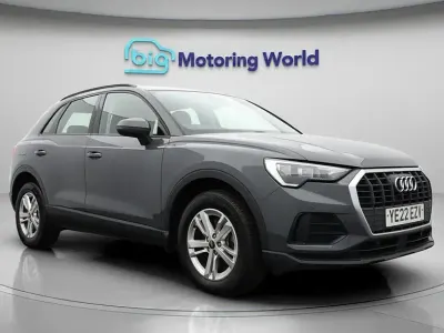 Usado Audi Q3 Premium 245 HP (180 kW) 2022 Cinzento SUV