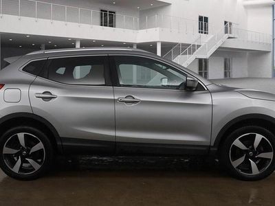 Used Nissan Qashqai N-Connecta 2017 Blade silver SUV