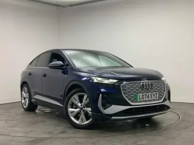 Usado Audi Q4 e-tron S-Line 206 kW (281 HP) 2024 Azul SUV