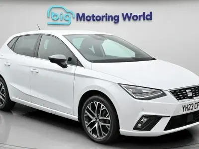 Begagnad Seat Ibiza XCELLENCE Lux 110 HK (80 kW) 2023 Vit Halvkombi