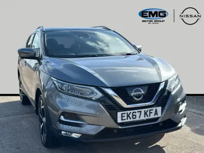 Used Nissan Qashqai Tekna 115 HP (84 kW) 2017 Grey SUV