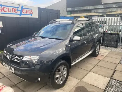 Used Dacia Duster Lauréate 110 HP (80 kW) 2015 Grey SUV