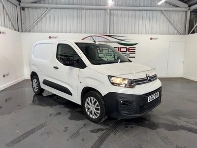 Used Citroën Berlingo 100 HP (73 kW) 2022 White MPV