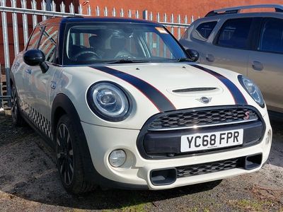 Used Mini Cooper S Exclusive 192 HP (141 kW) 2019 White Hatchback