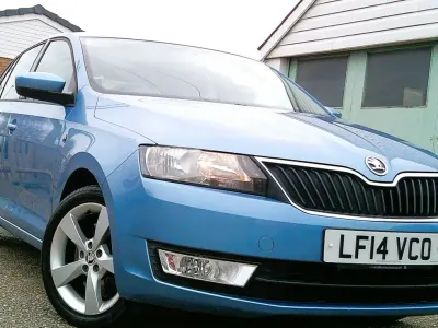 Gebraucht Skoda Rapid Elegance 2014 Blau Kleinwagen