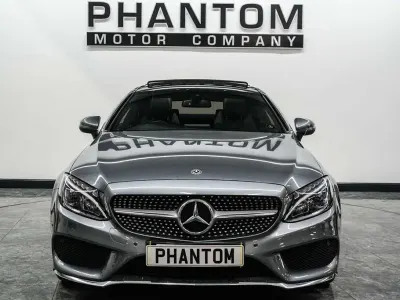 Usado Mercedes C220 AMG line 170 CV (125 kW) 2018 Gris Coupe