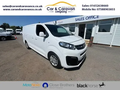 Used Vauxhall Vivaro Sportive 100 HP (73 kW) 2019 White MPV
