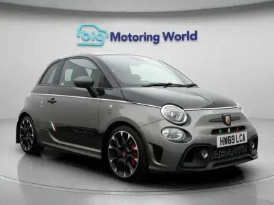 Begagnad Abarth 595 Competizione 2019 Grå Halvkombi
