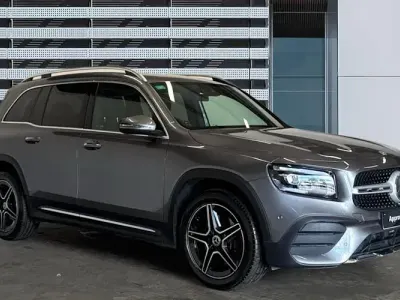 Begagnad Mercedes GLB220 AMG Line Premium 190 HK (139 kW) 2022 Grå SUV