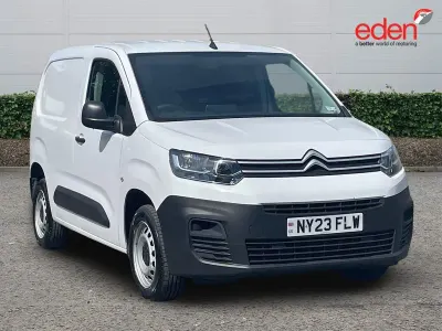 Used Citroën Berlingo 100 HP (73 kW) 2023 White MPV