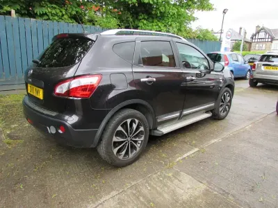 Begagnad Nissan Qashqai N-TEC 117 HK (86 kW) 2011 Svart SUV