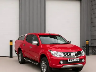 Used Mitsubishi L200 181 HP (133 kW) 2016 Red Pickup