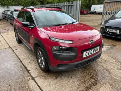 Used Citroën C4 Cactus Feel 82 HP (60 kW) 2016 Red Hatchback