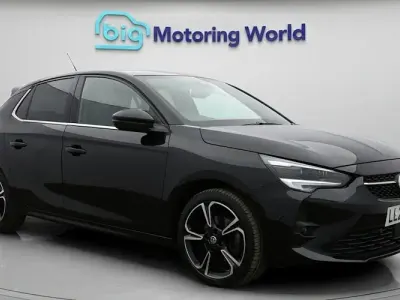 Second-hand Vauxhall Corsa Ultimate 131 CP (96 kW) 2023 Negru Hatchback