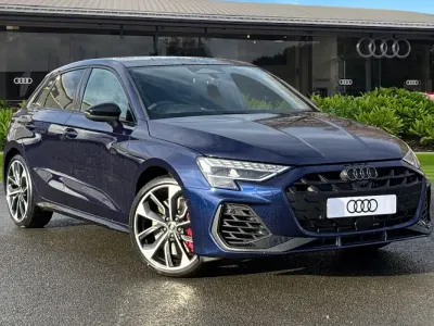 Ny Audi S3 Sportback Black Edition 333 HK (244 kW) 2026 Blå Halvkombi