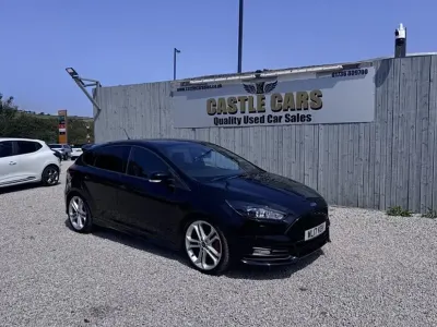 Used Ford Focus ST 250 HP (183 kW) 2017 Black Hatchback