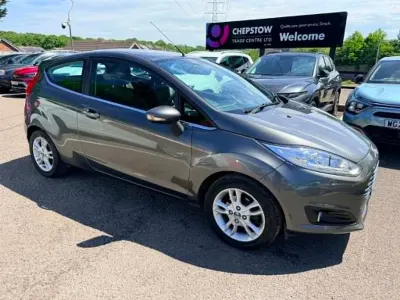 Used Ford Fiesta Zetec 100 HP (73 kW) 2016 Grey Hatchback