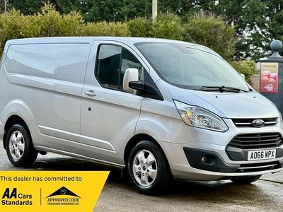 Used Ford Transit Custom Limited 130 HP (95 kW) 2016 Silver Van