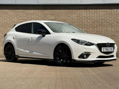 Używany Mazda 3 Inclusive 165 KM (121 kW) 2016 Biały Hatchback