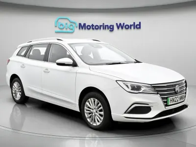 Begagnad MG MG5 EV Exclusive 114 kW (156 HK) 2022 Vit Kombi