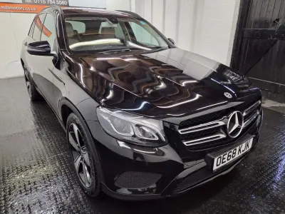 Second-hand Mercedes GLC220 Urban 2019 Negru Break