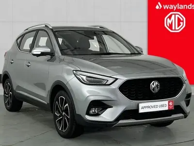 Używany MG ZS Exclusive 106 KM (77 kW) 2021 Srebrny SUV