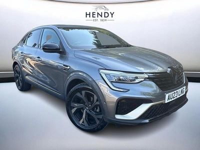 Begagnad Renault Arkana Engineered 142 HK (104 kW) 2023 Grå SUV