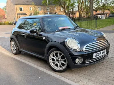 Usado Mini Cooper Hatch 2009 Negro Utilitario