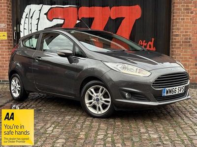 Grey Used 2016 Ford Fiesta Zetec Hatchback | £5,973 (Fair price)