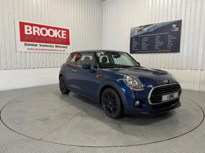 Used Mini Cooper Hatch 136 HP (100 kW) 2018 Blue Hatchback