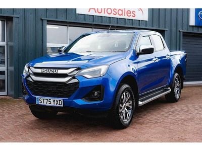 Biarritz blue metallic New 2025 Isuzu D-Max Pickup | £35,995 (Fair price)