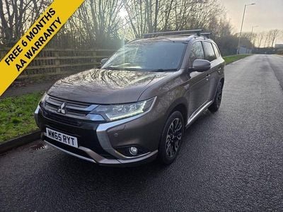 Begagnad Mitsubishi Outlander P-HEV 200 HK (147 kW) 2015 Brun SUV