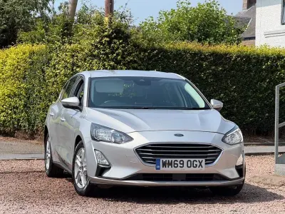 Used Ford Focus Titanium 120 HP (88 kW) 2019 Red Hatchback