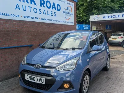 Used Hyundai i10 SE 67 HP (49 kW) 2016 Blue Hatchback