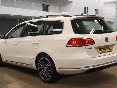 Used VW Passat Executive 2014 Candy white Estate