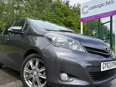 Used Toyota Yaris SR 101 HP (74 kW) 2013 Hatchback