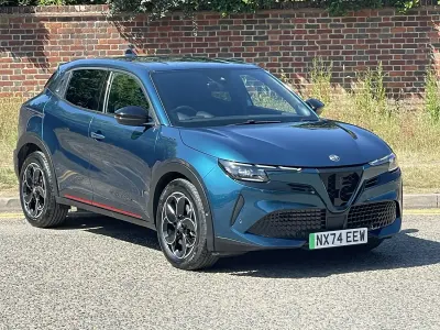 Used Alfa Romeo Junior Edizione Speciale 114 kW (156 HP) 2024 Green SUV