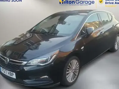 Gebraucht Vauxhall Astra Elite 150 PS (110 kW) 2017 Schwarz Kleinwagen