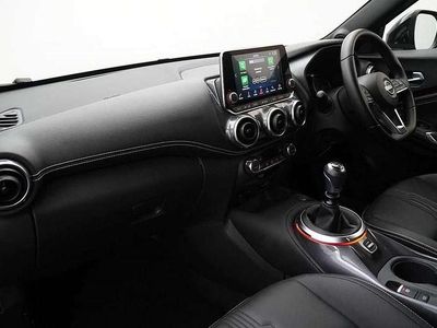 Used Nissan Juke Tekna 112 HP (82 kW) 2023 Silver SUV