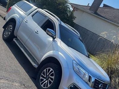 Used Nissan Navara Tekna 190 HP (139 kW) 2018 Silver Pickup