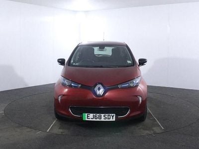 Used Renault Zoe Dynamique 67 kW (92 HP) 2018 Red Hatchback