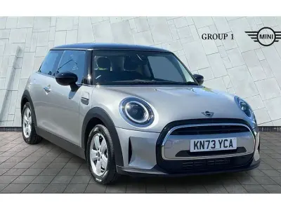 Begagnad Mini Cooper Classic 136 HK (100 kW) 2023 Silver Halvkombi