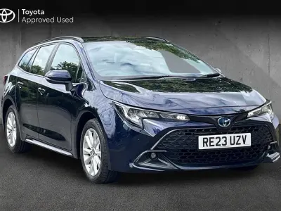 Used Toyota Corolla 140 HP (102 kW) 2023 Obsidian blue Estate