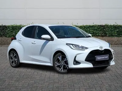 Used Toyota Yaris Design 2024 White Hatchback