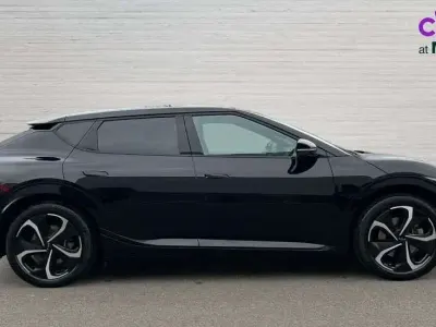 Begagnad Kia EV6 GT-Line S 166 kW (226 HK) 2021 Svart SUV