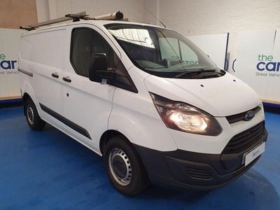 White Used 2017 Ford Transit Custom Van | £8,499 (Super price)