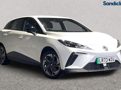 Used MG MG4 EV SE 150 kW (204 HP) 2023 Solid  arctic white Hatchback