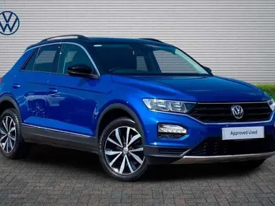 Used VW T-Roc Design 150 HP (110 kW) 2018 Ravenna blue with black roof SUV